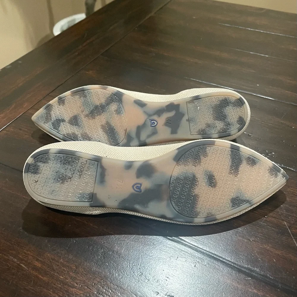 Rothys Size Pointed Toe Flats - Picture 8 of 11